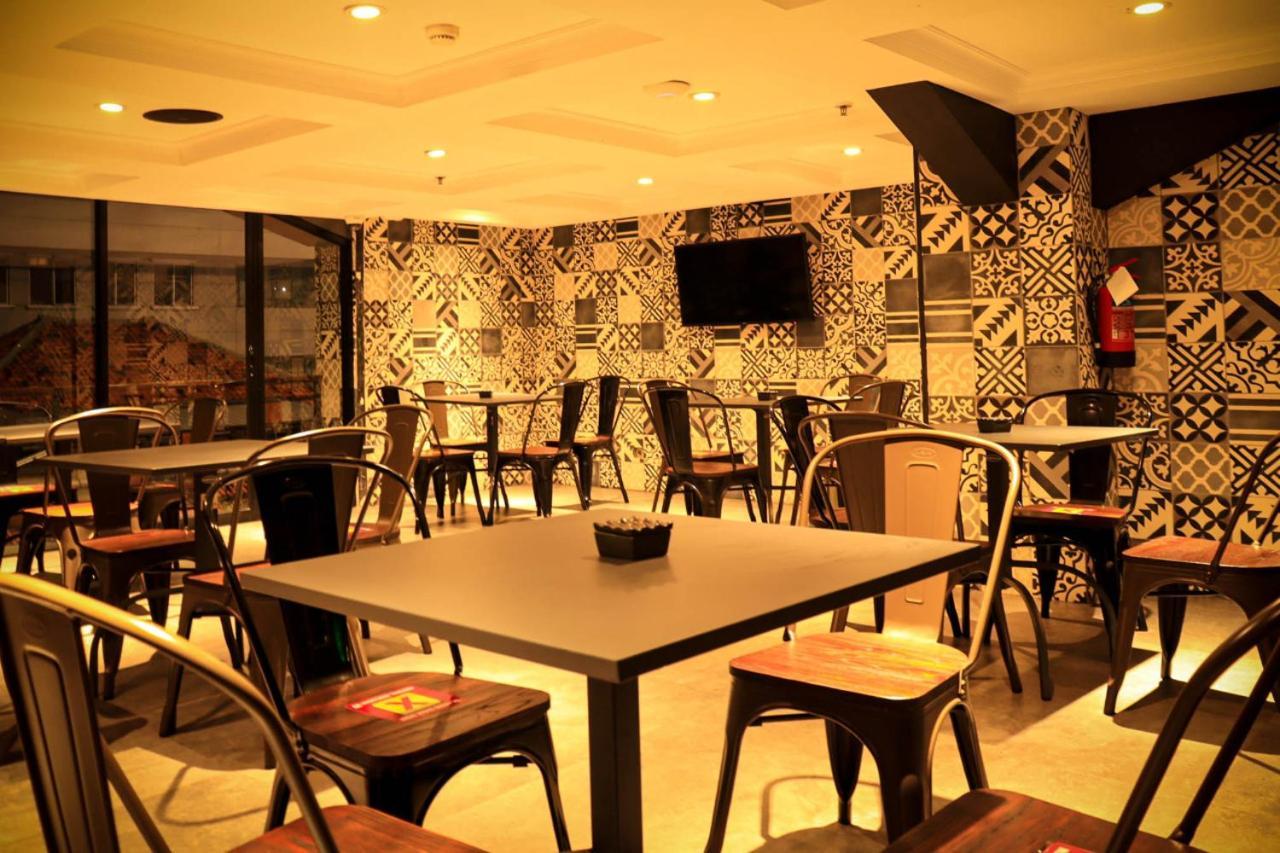 Sotis Hotel Kemang, Yakarta Exterior foto